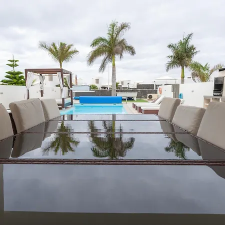 Crisbel Y Lorena By Armonia 普拉亚布兰卡