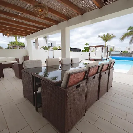 Crisbel Y Lorena By Armonia 普拉亚布兰卡