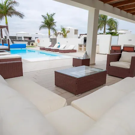 Vila Crisbel Y Lorena By Armonia