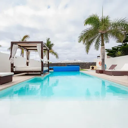 Villa Crisbel Y Lorena By Armonia Playa Blanca