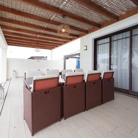 Villa Crisbel Y Lorena By Armonia Playa Blanca